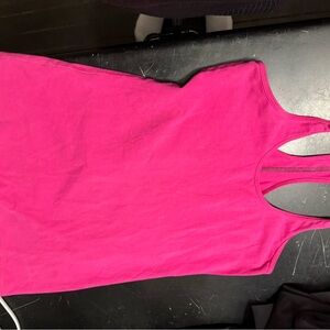 Lululemon Athletica Fuchsia Tank Top